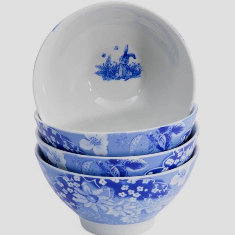 Beatrix Potter Peter Rabbit Set of Four 5.5" Blue Toile Porcelain Rice Bowls New